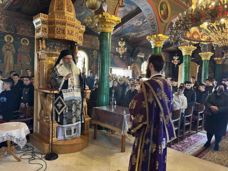 Προηγιασμένη Θεία Λειτουργία Στον Πλατύκαμπο