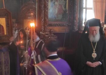 Η ακολουθία του Νυμφίου στον Ι.Ν. Παμμεγίστων Ταξιαρχών Χαλκίδος