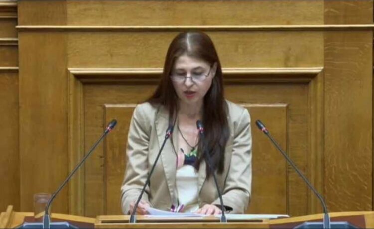 Χαστούκισαν  βουλευτή της ΝΔ μέσα σε εκκλησία