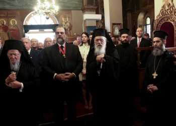 Παρουσία του Αρχιεπισκόπου η χειροθεσία του Νικόλαου Πατέρα σε Άρχοντα της ΜτΧΕ από τον Πατριάρχη