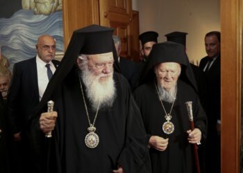 Σε εγκάρδιο κλίμα η συνάντηση του Οικ. Πατριάρχη με τον Ιερώνυμο στην Αρχιεπισκοπή