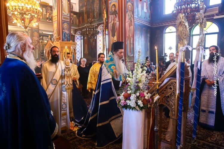 Φθιώτιδος Συμεών: «Με την Παναγία γίνεται η ζωή μας γιορτή»