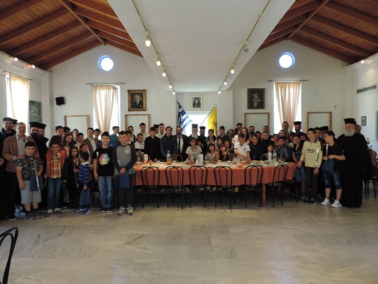 Συνάντηση Μητροπολίτου Καλαβρύτων και Αιγιαλείας με τους Ιερόπαιδες