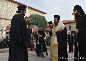 Ἡ Τιμία Κάρα τοῦ Ἁγίου Καλλινίκου στὸν Καθεδρικὸ Ναό τῆς Καστοριᾶς, γιά τόν Κατανυκτικὸ Ἑσπερινὸ