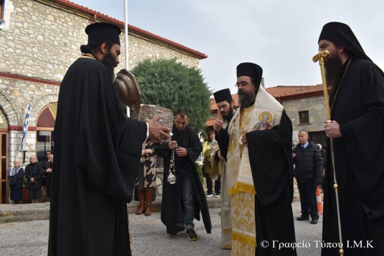 Ἡ Τιμία Κάρα τοῦ Ἁγίου Καλλινίκου στὸν Καθεδρικὸ Ναό τῆς Καστοριᾶς, γιά τόν Κατανυκτικὸ Ἑσπερινὸ