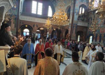 Ο τελευταίος Κατανυκτικός Εσπερινός στον Άγιο Αχίλλιο Λαρίσης