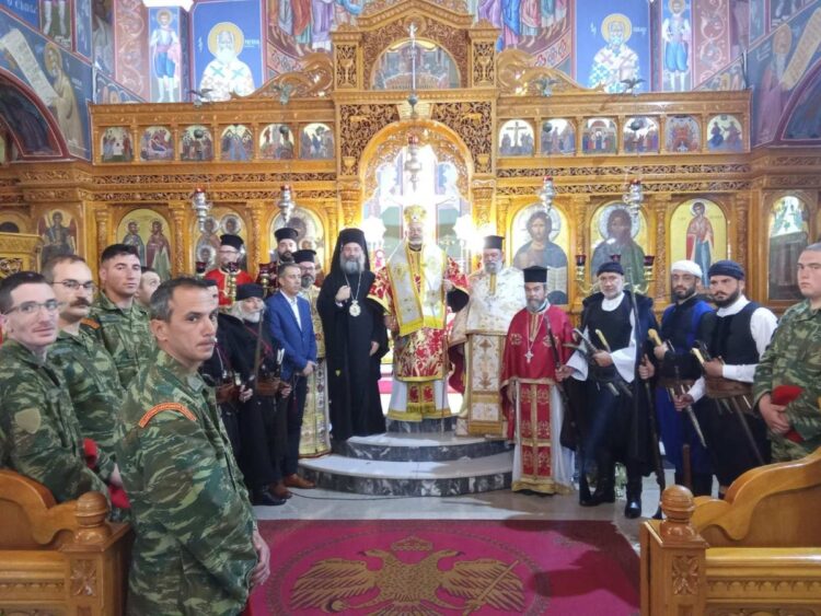 ΑΡΧΙΕΡΑΤΙΚΟ ΣΥΛΛΕΙΤΟΥΡΓΟ ΣΤΗΝ ΙΕΡΑ ΜΗΤΡΟΠΟΛΗ ΡΕΘΥΜΝΗΣ ΚΑΙ ΑΥΛΟΠΟΤΑΜΟΥ