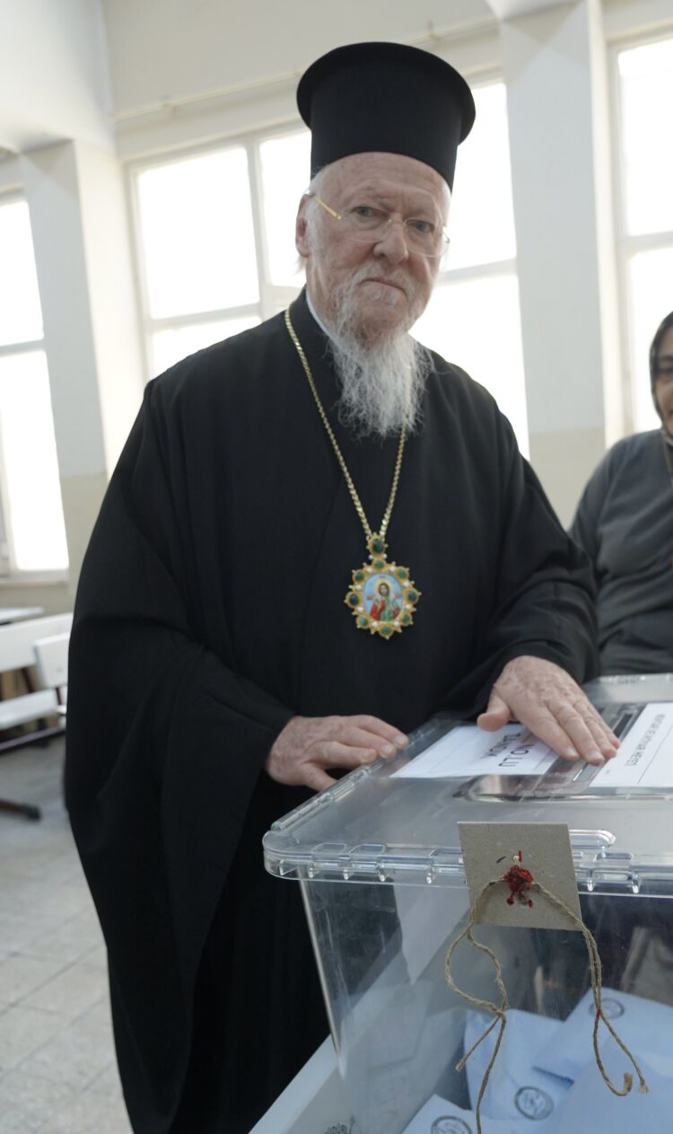 Ο Οικουμενικός Πατριάρχης ψήφισε στις Δημοτικές εκλογές