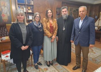 Επίσκεψη της υποψηφίας Ευρωβουλευτού κ. Φλέσσα και του Διοικητού του 10ου Συντάγματος ΠΖ στον Μητροπολίτη Σερρών