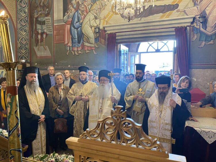 Ο Βόλος υποδέθηκε την Παναγία Βοήθεια και τον Όσιο Άνθιμο της Χίου