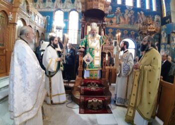 «Τῷ θρόνῳ ἐν οὐρανῷ, τῷ πώλῳ ἐπὶ τῆς γῆς, ἐποχούμενος Χριστὲ ὁ Θεός..»