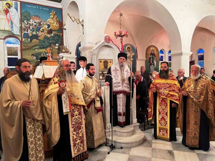 Εσπερινός Αγίων Ραφαήλ, Νικολάου και Ειρήνης στην Πάρο