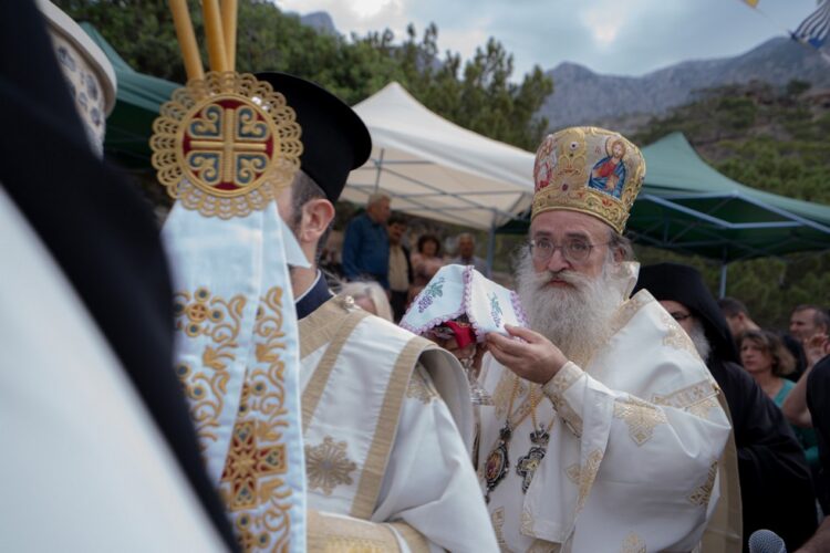 Εγκαινιάστηκε o πρώτος ναός του Αγίου Ευμενίου του Νέου στην Μονή Kουδουμά, στα Αστερούσια Όρη