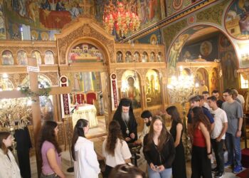 Θεία Λειτουργία στόν  Μητροπολιτικό Ναό Ναυπάκτου γιά τούς μαθητές πού θά διαγωνιστοῦν στίς Πανελλήνιες Ἐξετάσεις,