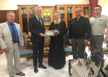 Ο ΠΡΟΕΔΡΟΣ ΚΑΙ ΜΕΛΗ ΤΟΥ Δ.Σ. ΤΟΥ ΠΟΛΕΜΙΚΟΥ ΜΟΥΣΕΙΟΥ ΣΤΟΝ ΜΗΤΡΟΠΟΛΙΤΗ ΧΑΛΚΙΔΟΣ