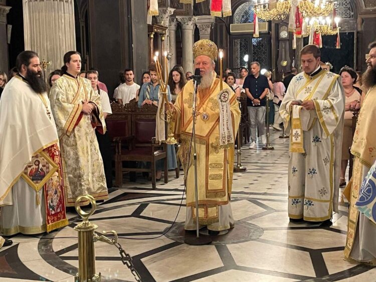 Η Ι.Μ. ΧΑΛΚΙΔΟΣ ΠΡΟΣΕΥΧΟΜΕΝΗ ΓΙΑ ΤΟΥΣ ΜΑΘΗΤΕΣ ΠΟΥ ΠΡΟΚΕΙΤΑΙ ΝΑ ΕΞΕΤΑΣΘΟΥΝ ΣΤΙΣ ΠΑΝΕΛΛΑΔΙΚΕΣ ΕΞΕΤΑΣΕΙΣ