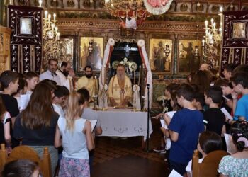 Ο ΜΗΤΡΟΠΟΛΙΤΗΣ ΧΑΛΚΙΔΟΣ ΣΕ ΣΧΟΛΙΚΕΣ ΛΕΙΤΟΥΡΓΙΚΕΣ ΣΥΝΑΞΕΙΣ