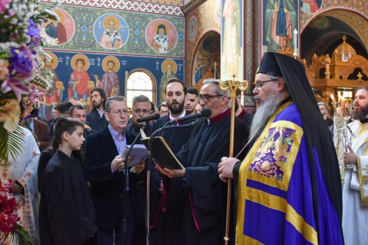 Η Αποκαθήλωση στον Ιερό Μητροπολιτικό Ναό Αγίου Αχιλλίου Λαρίσης