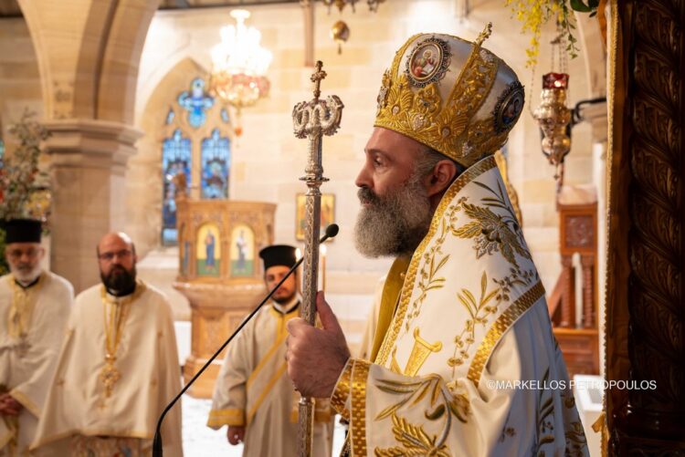 Ό,τι προσπαθούμε να αποκτήσουμε εκβιαστικά και με τις ανθρώπινες δυνάμεις μας μόνο, δεν ευλογείται από τον Θεό