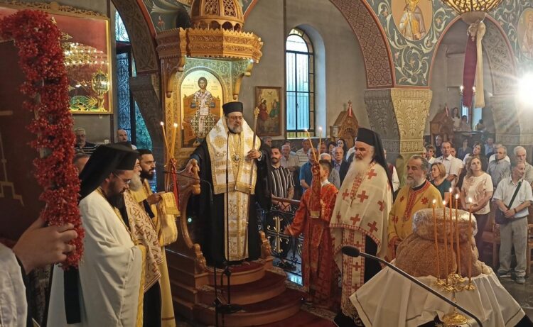 Ο Εσπερινός των Αγίων Κωνσταντίνου και Ελένης στην Καλαμάτα