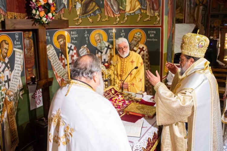 Η πρώτη Ανάσταση στην Ιερά Μητρόπολη Μεσσηνίας