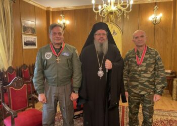 Η Ανώτατη Τιμητική Διάκριση της I.M. Λαρίσης στους Αρχηγούς ΓΕΣ και ΓΕΑ