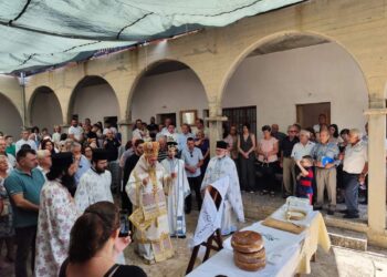 Η Μεγάλη γιορτή του Αγίου Πνεύματος στον Ιερό Ναό Αγίας Τριάδος Μοναστηρίου Οξυιάς