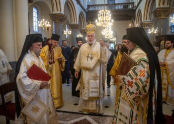 Τρισαρχιερατική Θεία Λειτουργία και Χειροτονία Πρεσβυτέρου στις Βρυξέλλες