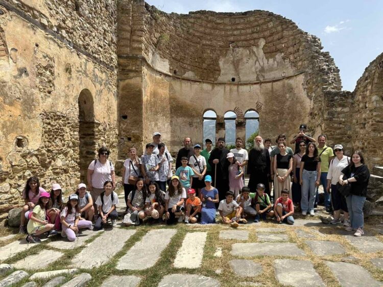 Εκδρομή παιδιών του Ρ/Σ της Ι.Μ. καστορίας στο Μελά, στις Πρέσπες και στον Άγιο Αχίλλειο