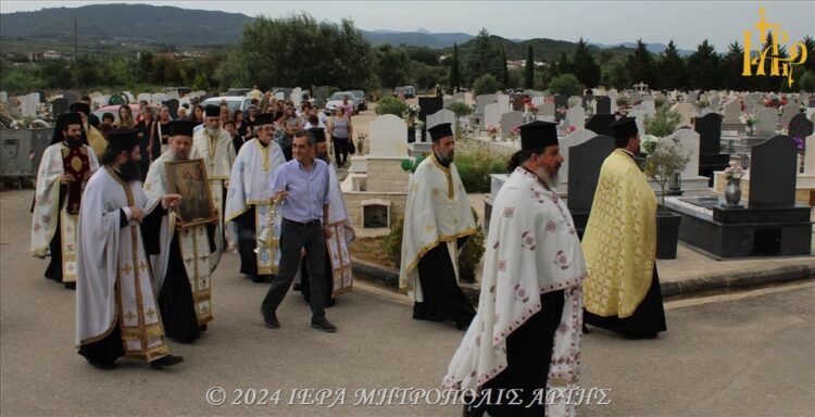 Εσπερινός Αναλήψεως στο νέο Κοιμητήριο της Άρτας