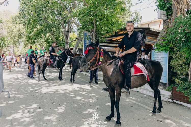 Ο Αγιασμός των αλόγων στα Καλά Νερά
