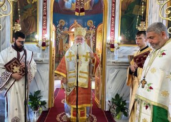 Λαμπρή η πανήγυρις της Αγίας Κυριακής στον Βόλο