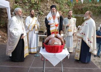 Ο πανηγυρικός Εσπερινός της Αγίας Παρασκευής στο Ιερό Προσκύνημα των Τεμπών