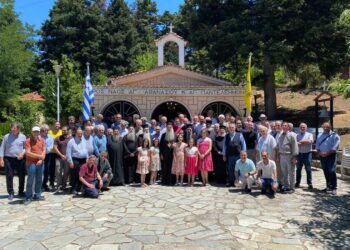 120 επιστήμονες της Αδελφότητος «ΣΩΤΗΡ» με τον Φθιώτιδος Συμεών στο Ελευθεροχώρι