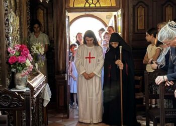 Κουρες Μοναζουσων στην Ιερά Μητρόπολη Κερκυρας