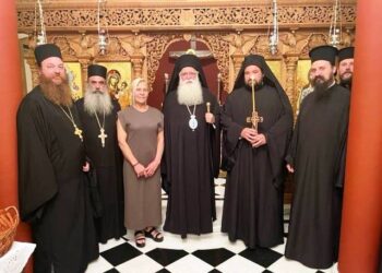 Ρασοφορία νέου Μοναχού στην Μητρόπολη Δημητριάδος