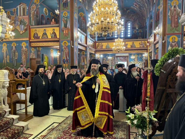 Μέγας Πολυαρχιερατικός Εσπερινός Αγίων Αναργύρων στη Ν. Ιωνία