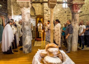 ΠΑΝΗΓΥΡΙΚΟΣ ΕΣΠΕΡΙΝΟΣ ΕΟΡΤΗΣ ΚΑΤΑΘΕΣΕΩΣ ΤΙΜΙΑΣ ΕΣΘΗΤΟΣ ΥΠΕΡΑΓΙΑΣ ΘΕΟΤΟΚΟΥ ΣΤΗΝ ΒΛΑΧΕΡΝΑ ΑΡΤΗΣ