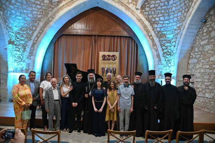 ΤΕΣΣΕΡΑ ΧΕΡΙΑ – ΤΕΣΣΕΡΙΣ ΜΑΡΤΥΡΕΣ