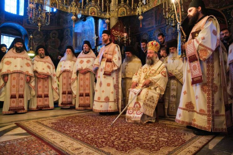 Ο ΜΗΤΡΟΠΟΛΙΤΗΣ ΡΕΘΥΜΝΗΣ ΚΑΙ ΑΥΛΟΠΟΤΑΜΟΥ  ΣΤΟ ΑΓΙΟ ΟΡΟΣ