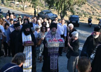 ΙΣΤΟΡΙΚΗ ΕΠΙΣΤΡΟΦΗ ΤΩΝ ΑΓΙΩΝ ΤΕΣΣΑΡΩΝ ΜΑΡΤΥΡΩΝ ΣΤΗ ΓΕΝΕΤΕΙΡΑ ΤΟΥΣ ΤΙΣ ΜΕΛΑΜΠΕΣ