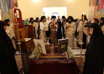 Τα Ιερά Λείψανα των Αγίων Ραφαήλ, Νικολάου και Ειρήνης από τη Μυτιλήνη στο Τρίκορφο Φωκίδος