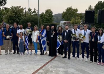 Ὁ Μητροπολίτης Καστορίας Καλλίνικος στήν ὑποδοχή τῶν Ὀλυμπιονικῶν τῆς Κωπηλασίας
