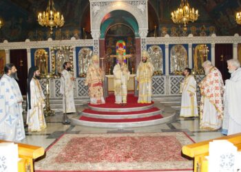 Ἡ πανηγυρική θεία Λειτουργία στόν Ἱερό Ναό τοῦ ἁγίου Ἀλεξάνδρου Παλαιοῦ Φαλήρου