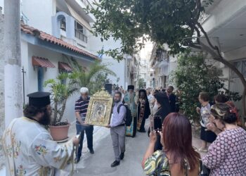 Μητροπολίτης Πειραιώς: «Η Παναγία είναι ένα παράθυρο του ουρανού στη ζωή μας»