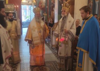 ΑΡΧΙΕΡΑΤΙΚΟ ΣΥΛΛΕΙΤΟΥΡΓΟ ΚΑΙ ΕΓΚΑΤΑΣΤΑΣΗ ΝΕΟΥ ΕΦΗΜΕΡΙΟΥ ΣΤΗΝ ΕΝΟΡΙΑ ΚΑΜΑΡΙΤΣΑΣ