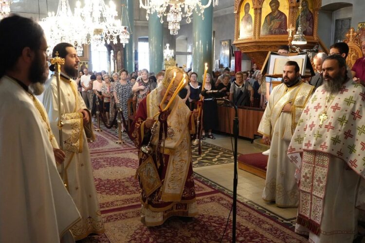 Eορτάσθηκε η Κοίμησις της Θεοτόκου στον πανηγυρίζοντα ιστορικό ναό των Γιαννιτσών