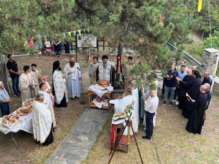 Με λαμπρότητα εορτάστηκε η μνήμη του Αγίου Κοσμά Αιτωλού στην Άνω Μηλιά Πιερίας