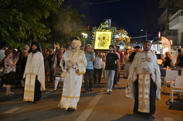 ΠΑΝΔΗΜΕΣ ΘΕΟΜΗΤΟΡΙΚΕΣ ΛΙΤΑΝΕΙΑΣ ΣΤΗΝ ΠΑΡΑΛΙΑ ΚΑΤΕΡΙΝΗΣ ΚΑΙ ΣΤΟΝ ΠΛΑΤΑΜΩΝΑ