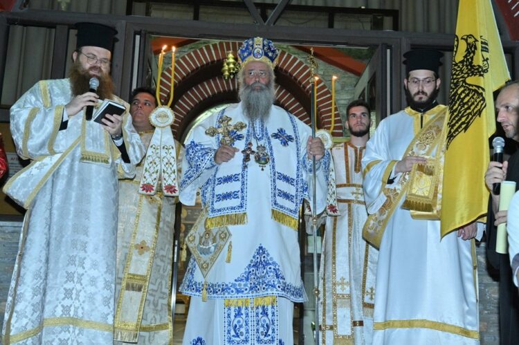 Περιφορά του Επιταφίου της Θεοτόκου στην Λεπτοκαρυά Πιερίας